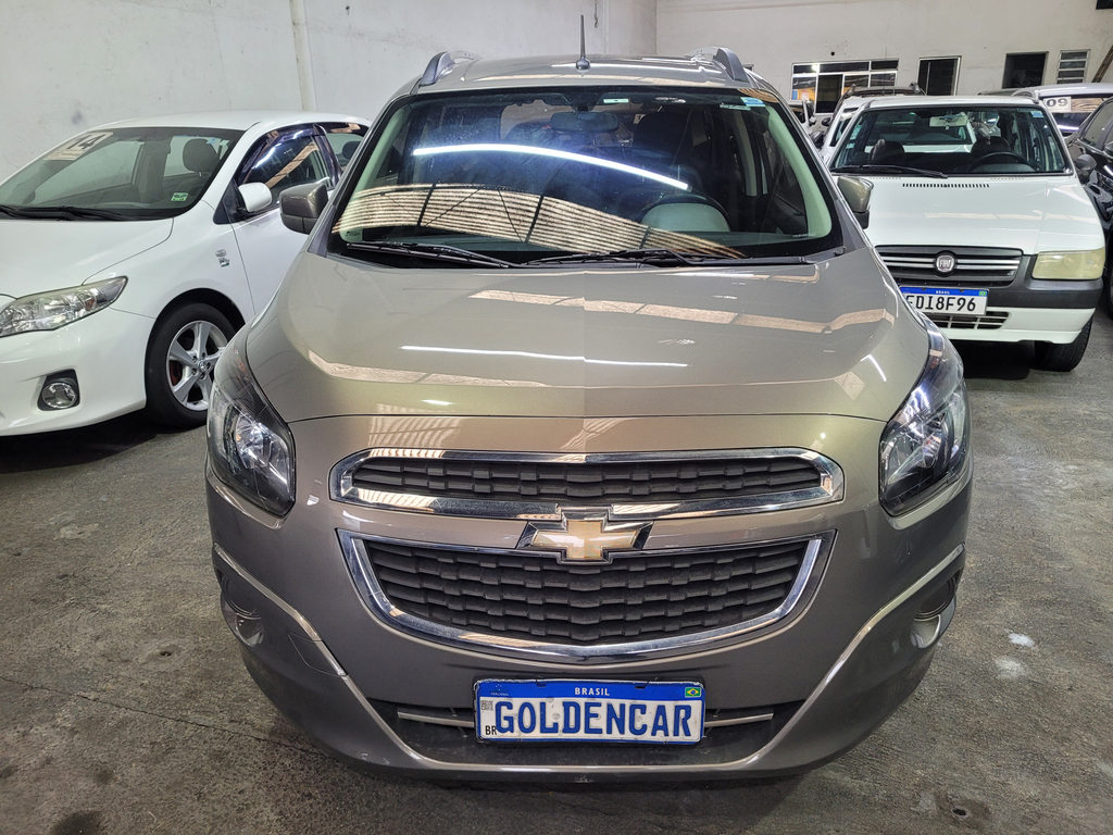 Chevrolet Spin Cinza