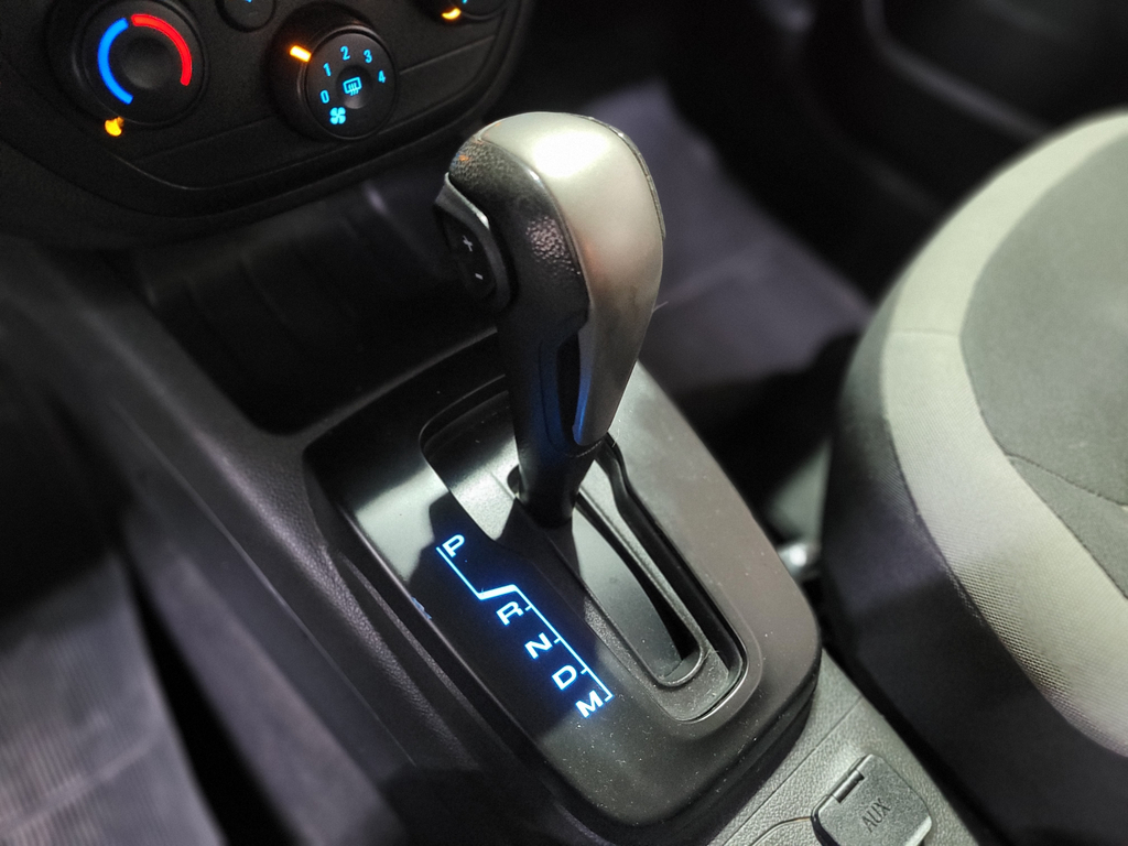 Chevrolet Spin Cinza