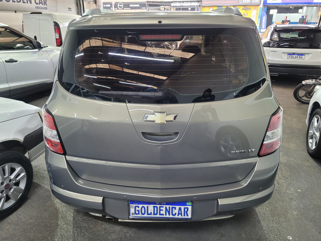 Chevrolet Spin Cinza