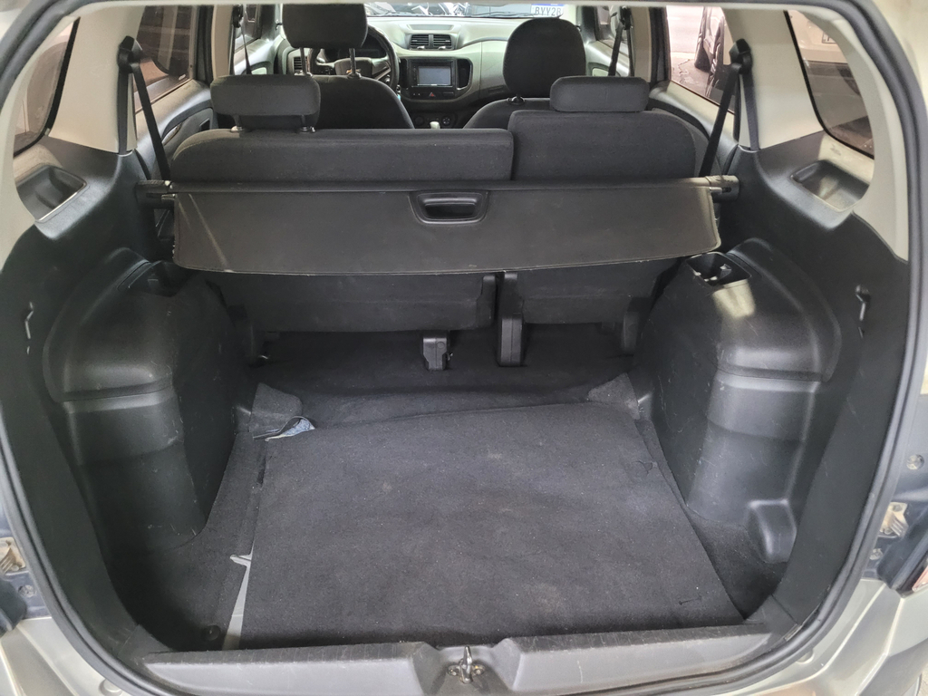 Chevrolet Spin Cinza