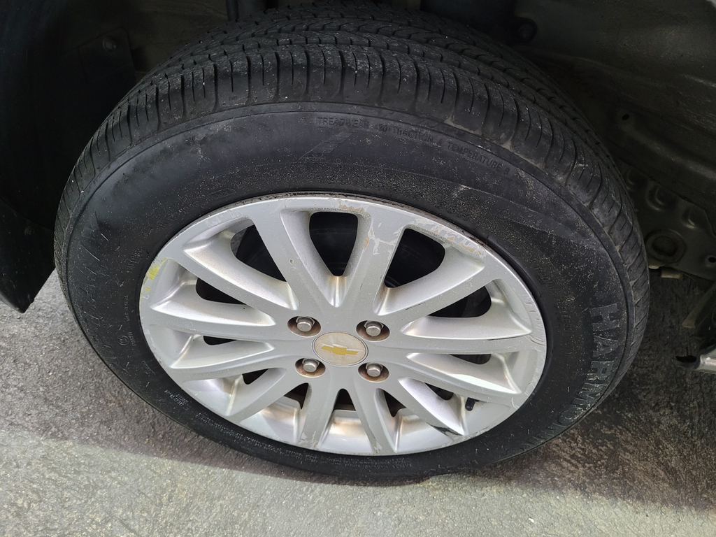 Chevrolet Spin Cinza