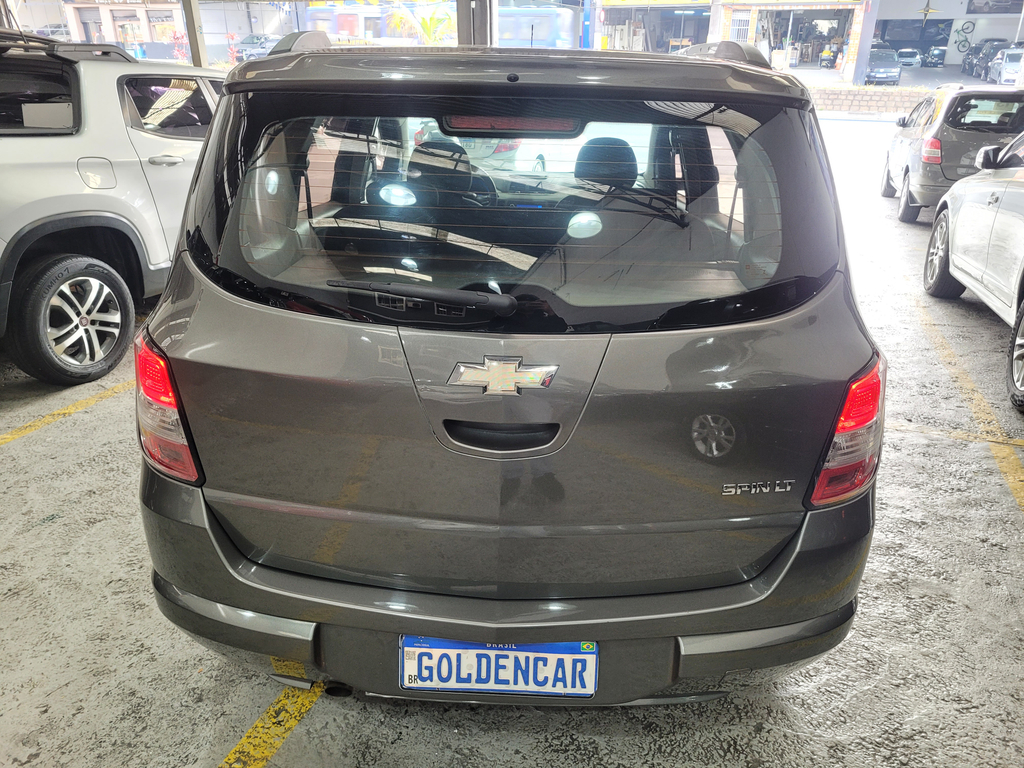 Chevrolet Spin Cinza