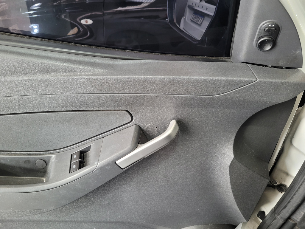 Chevrolet Montana Branco