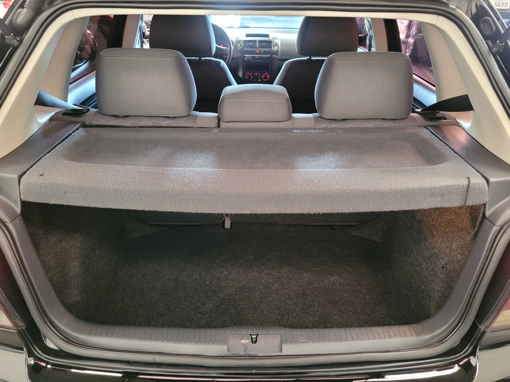 Volkswagen Polo Preto