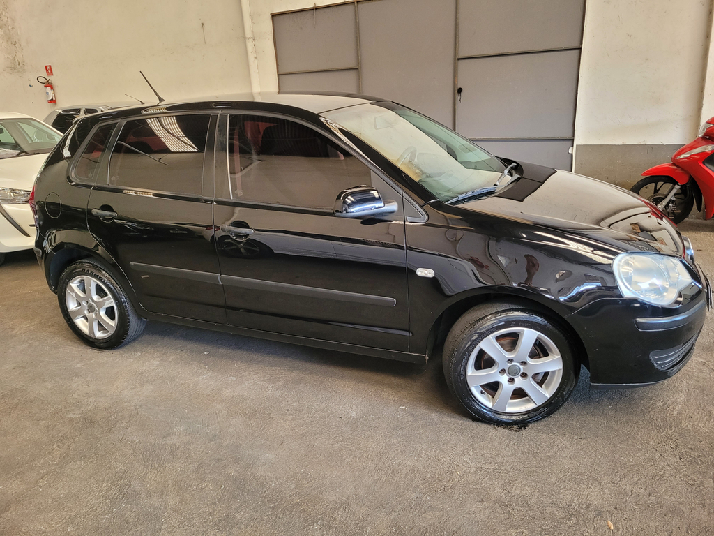 Volkswagen Polo Preto