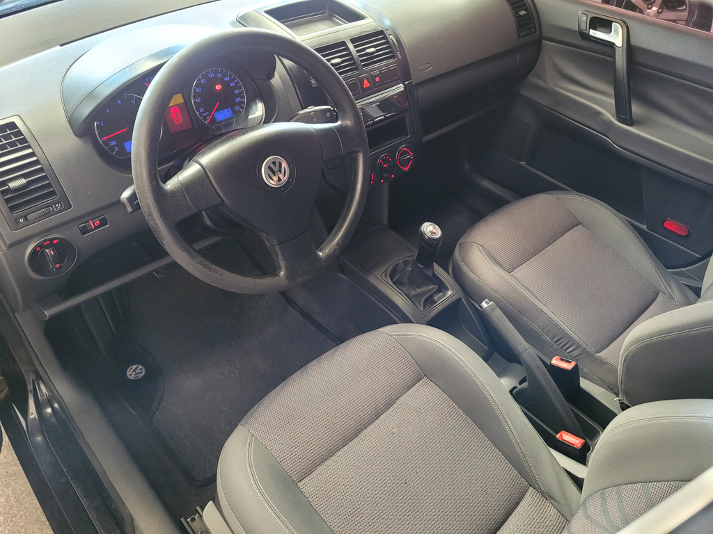 Volkswagen Polo Preto