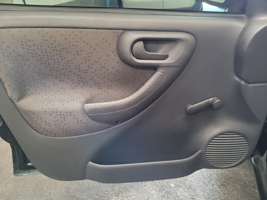 Chevrolet Corsa Hatch Preto