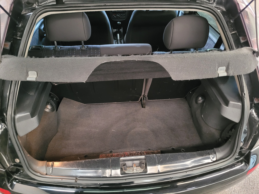 Chevrolet Corsa Hatch Preto