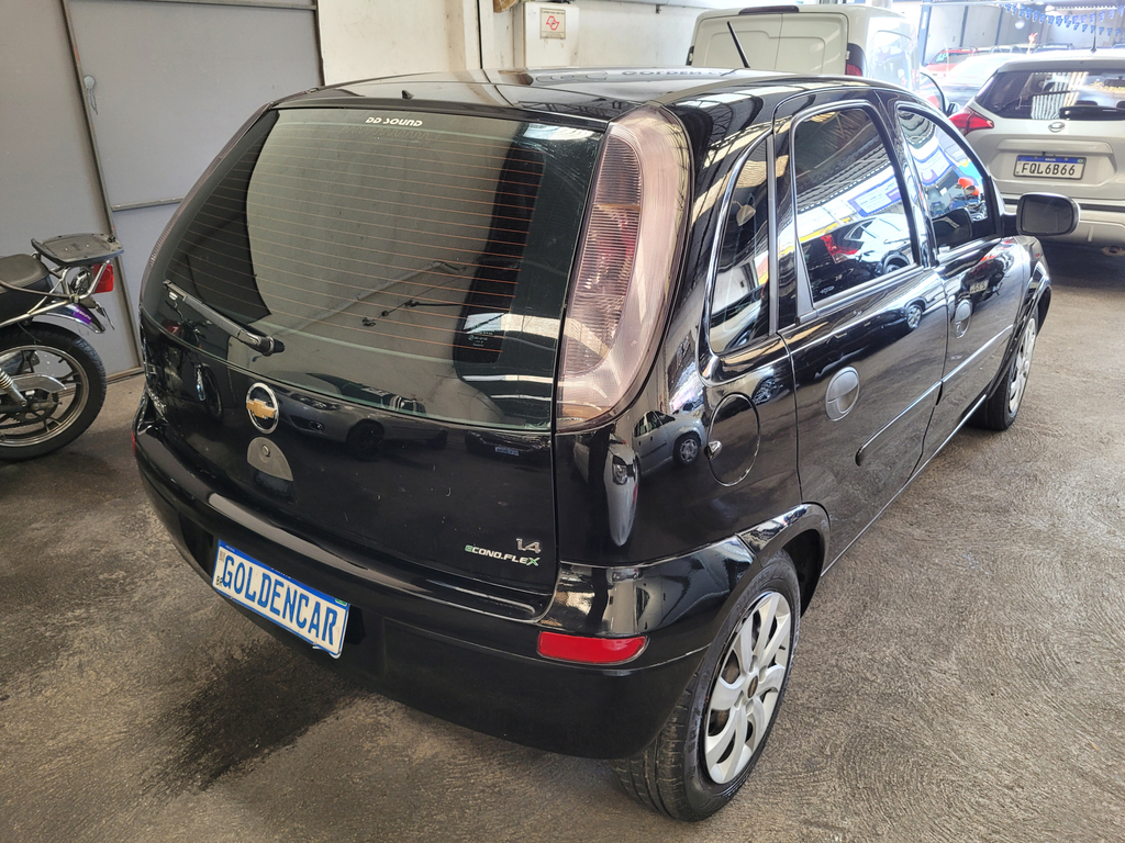 Chevrolet Corsa Hatch Preto