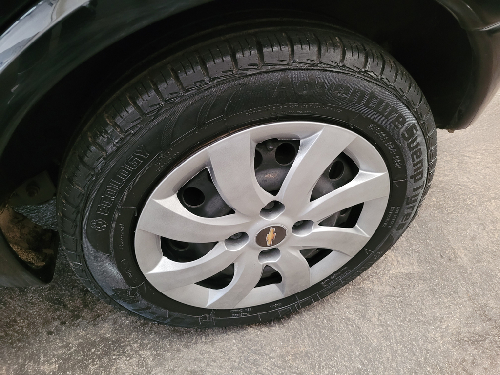Chevrolet Corsa Hatch Preto