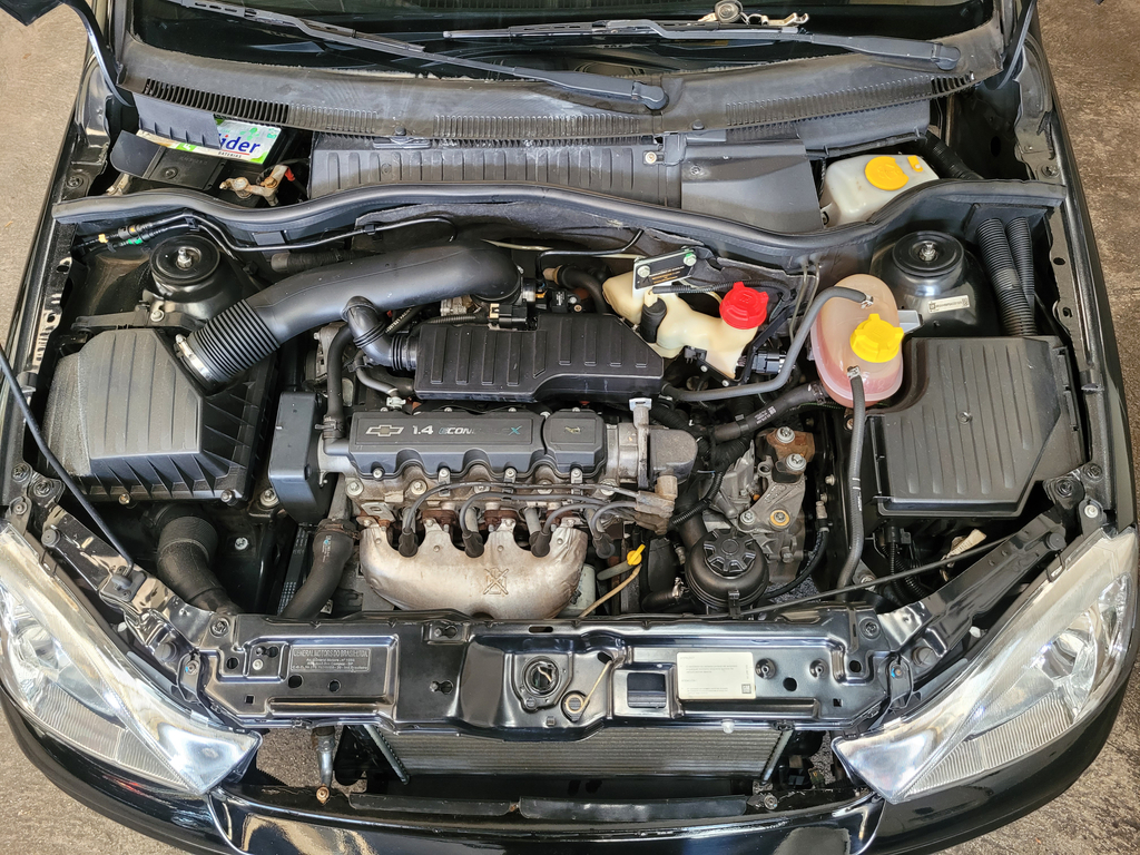 Chevrolet Corsa Hatch Preto