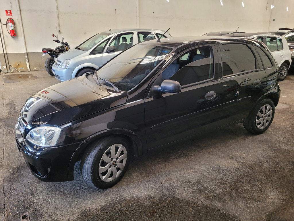 Chevrolet Corsa Hatch Preto