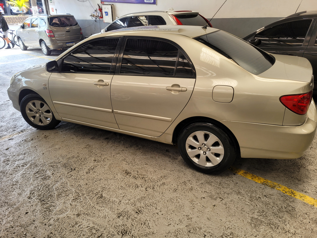 Toyota Corolla Bege