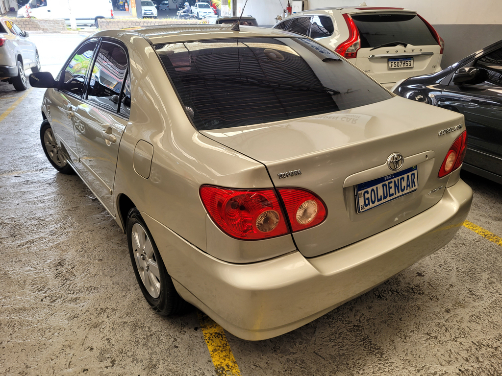 Toyota Corolla Bege