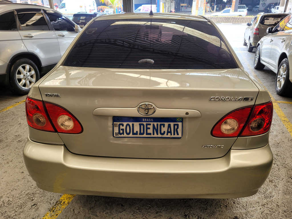 Toyota Corolla Bege
