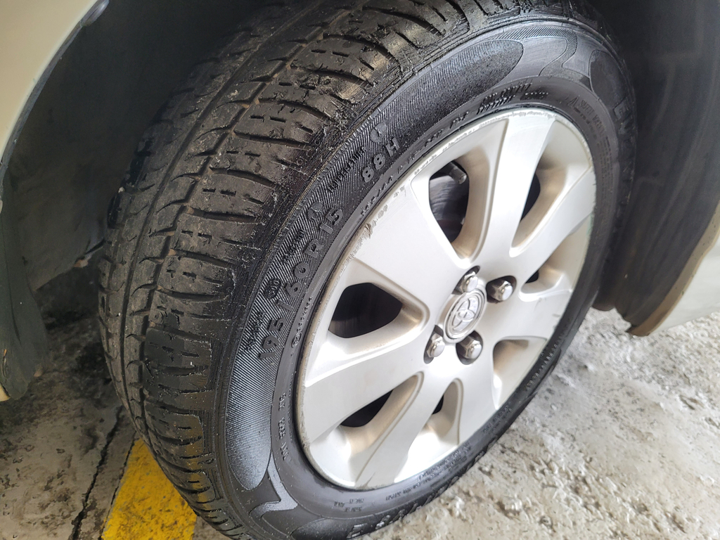 Toyota Corolla Bege