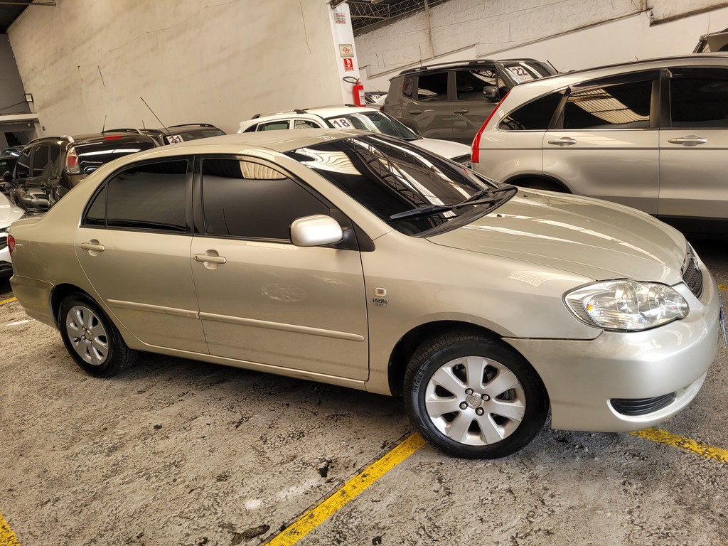 Toyota Corolla Bege