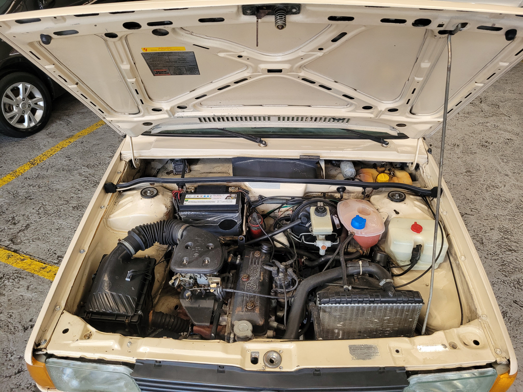 Volkswagen Gol Bege