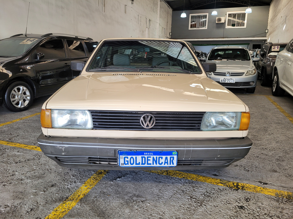 Volkswagen Gol Bege