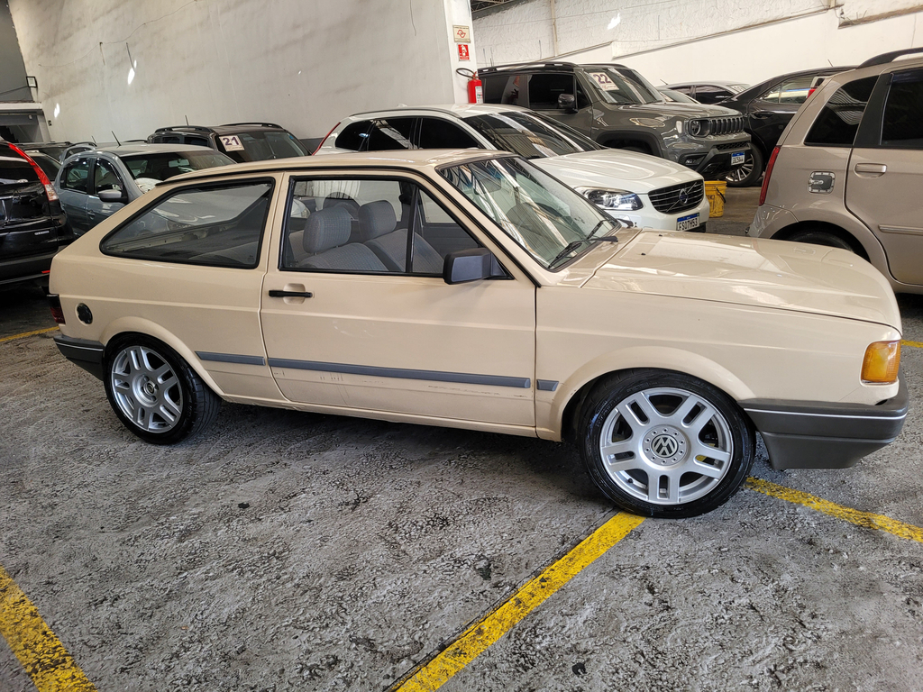 Volkswagen Gol Bege