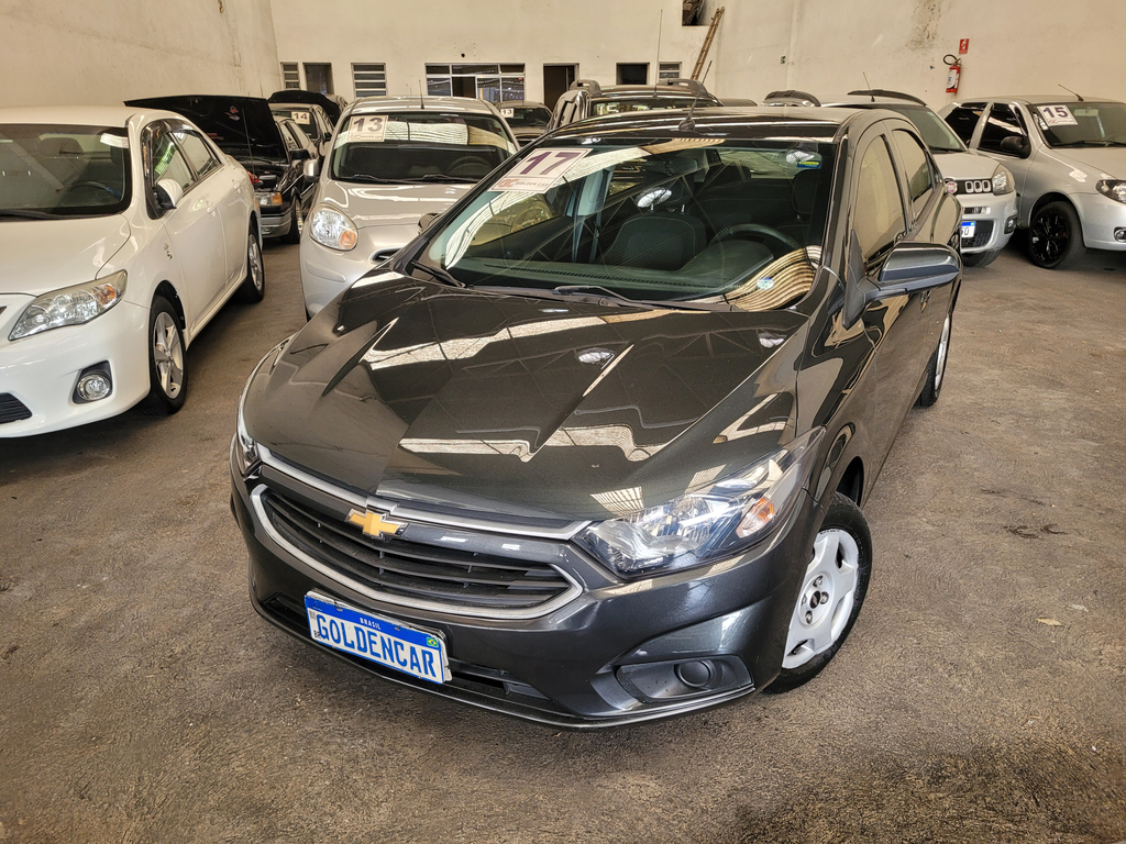 Chevrolet Onix Cinza