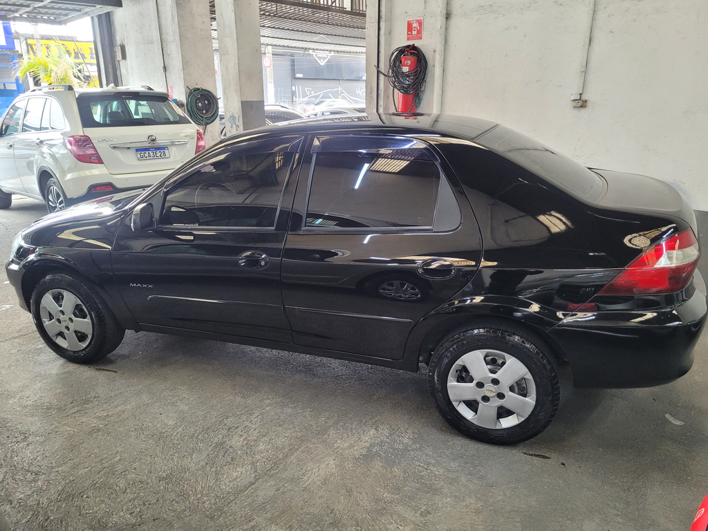 Chevrolet Prisma Preto