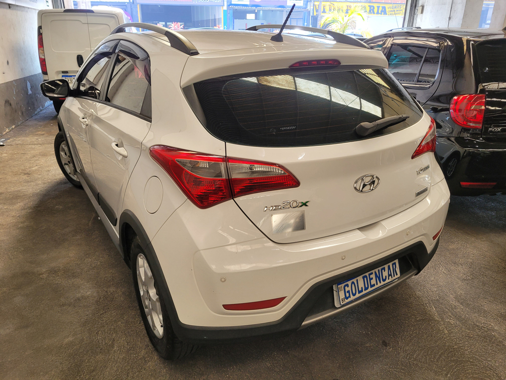 Hyundai HB20X Branco