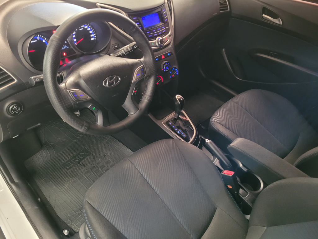 Hyundai HB20X Branco
