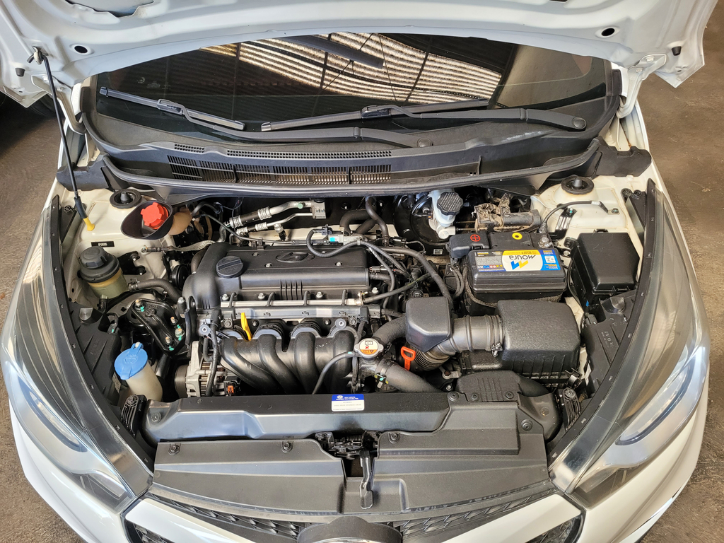 Hyundai HB20X Branco