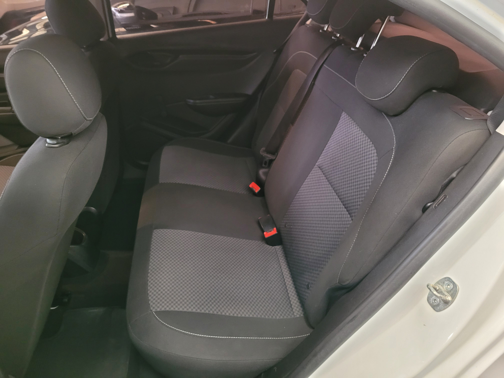Chevrolet Onix Branco