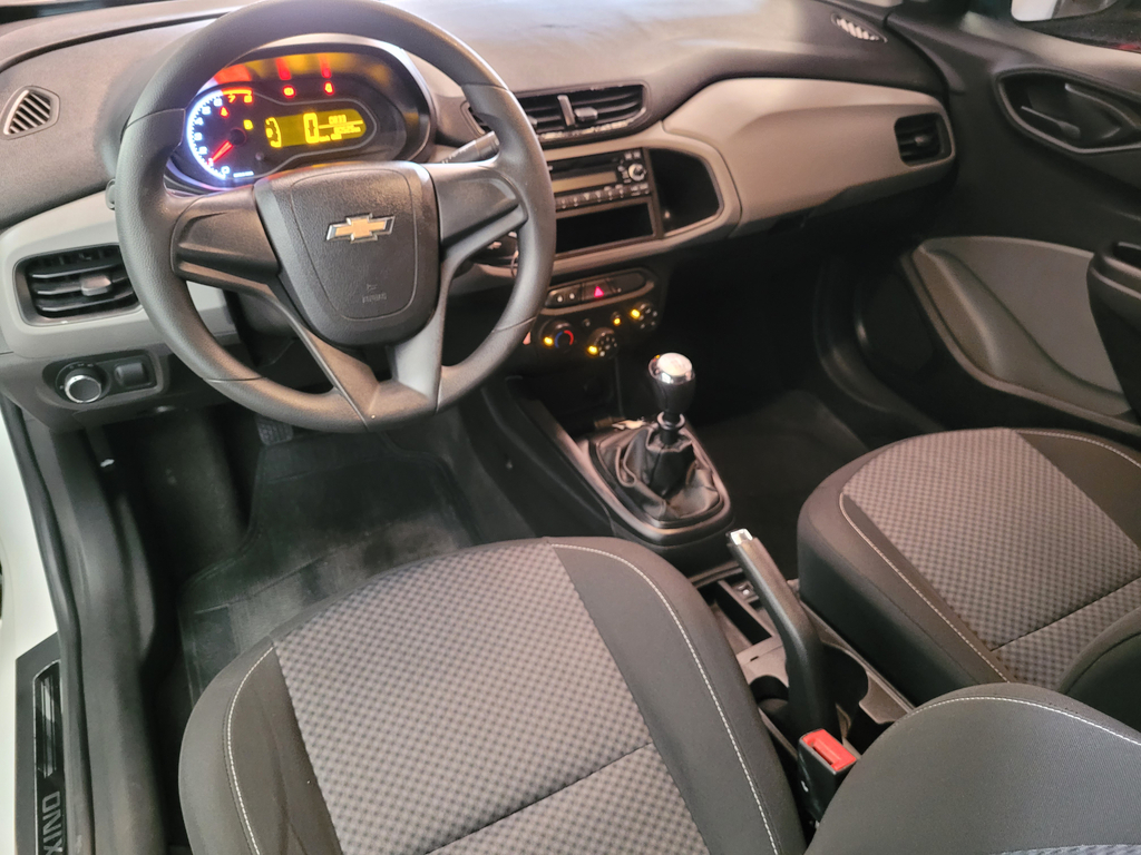 Chevrolet Onix Branco