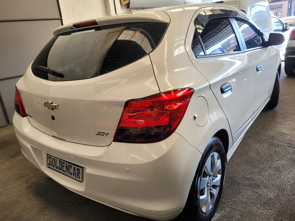 Chevrolet Onix Branco