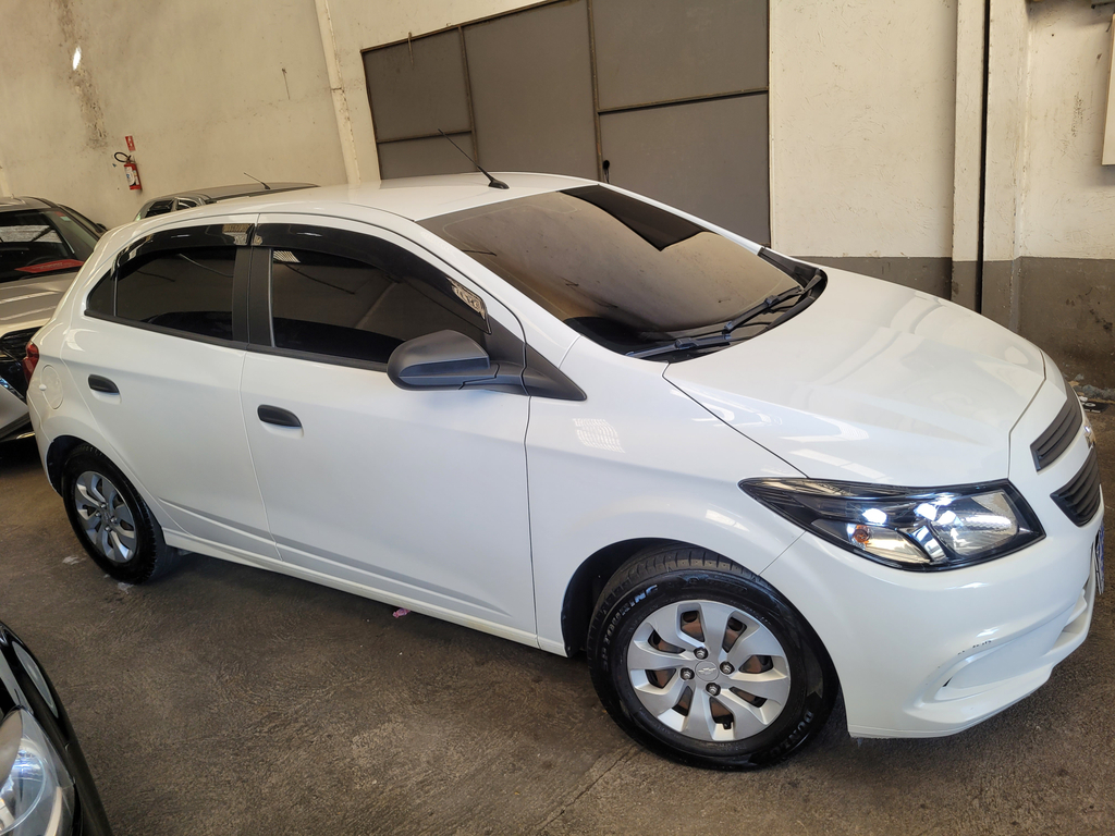 Chevrolet Onix Branco