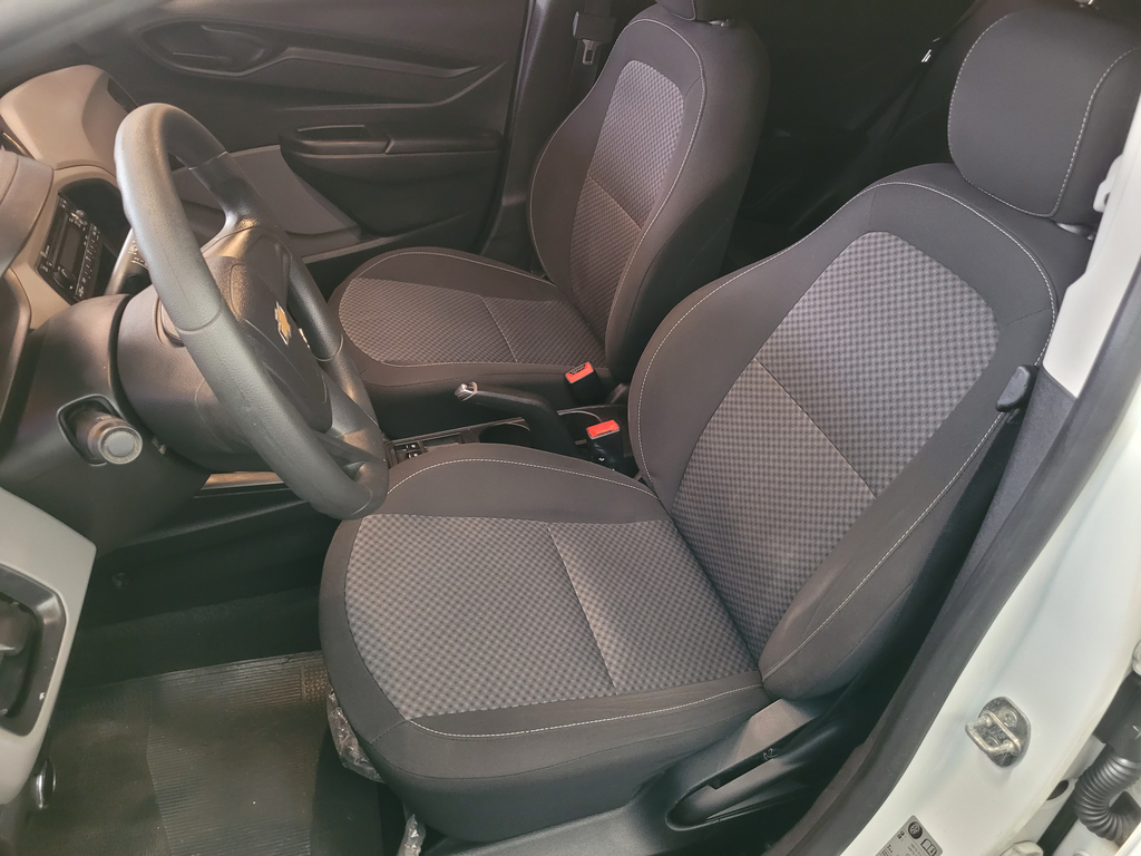 Chevrolet Onix Branco