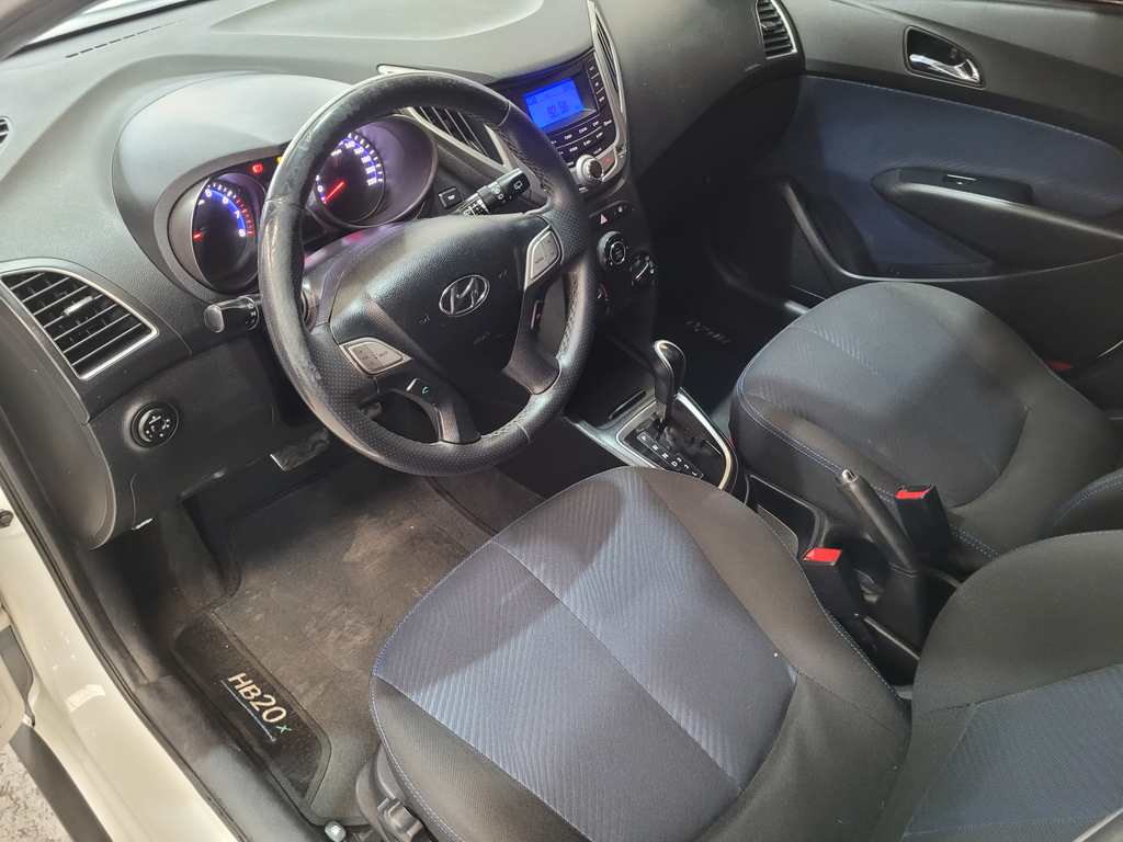 Hyundai HB20X Branco