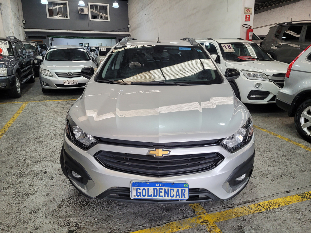 Chevrolet Onix Cinza