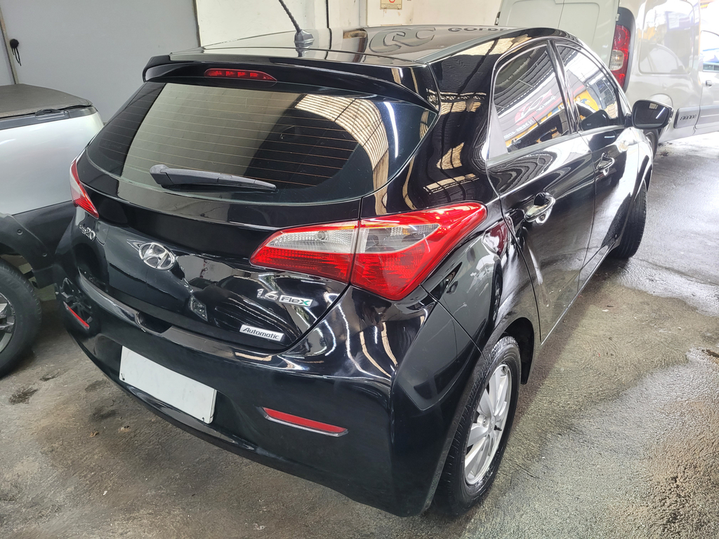 Hyundai HB20 Preto