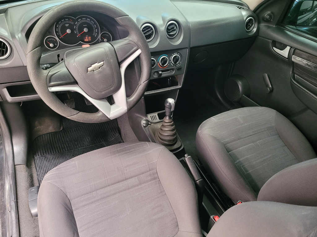 Chevrolet Prisma Preto