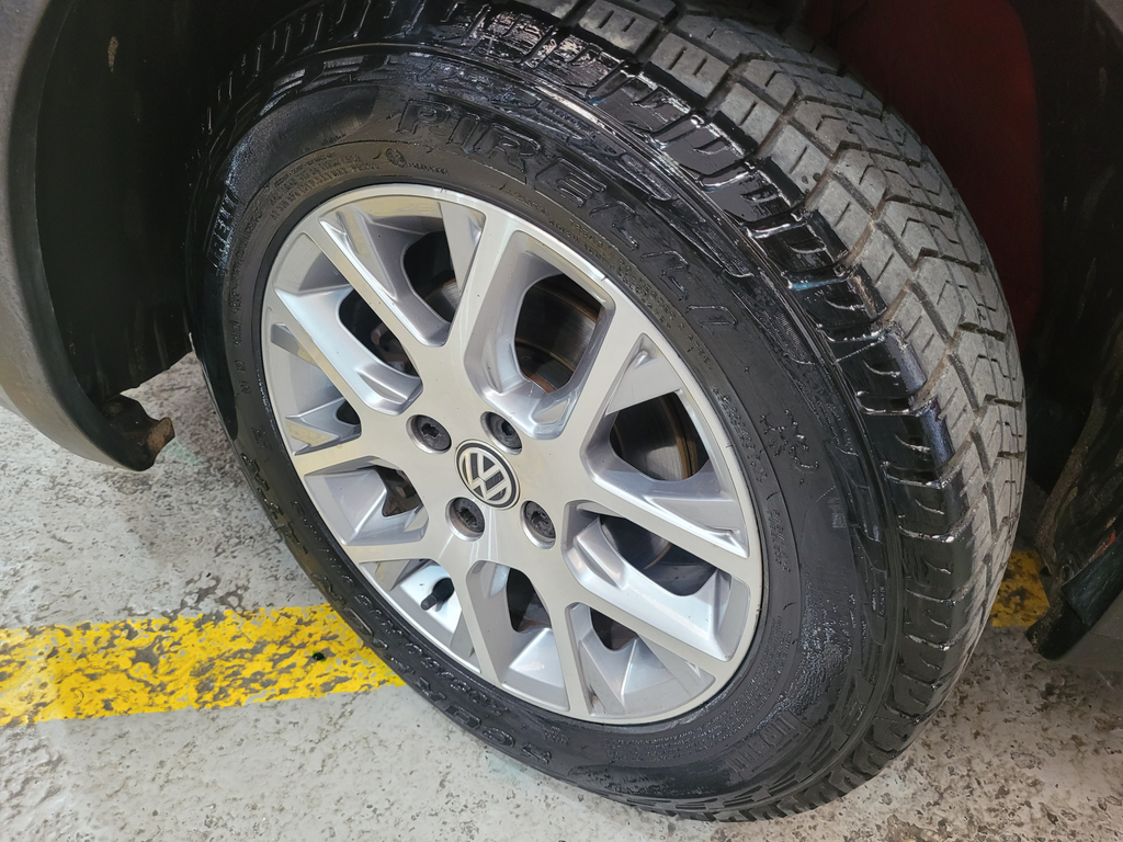 Volkswagen Saveiro Vermelho
