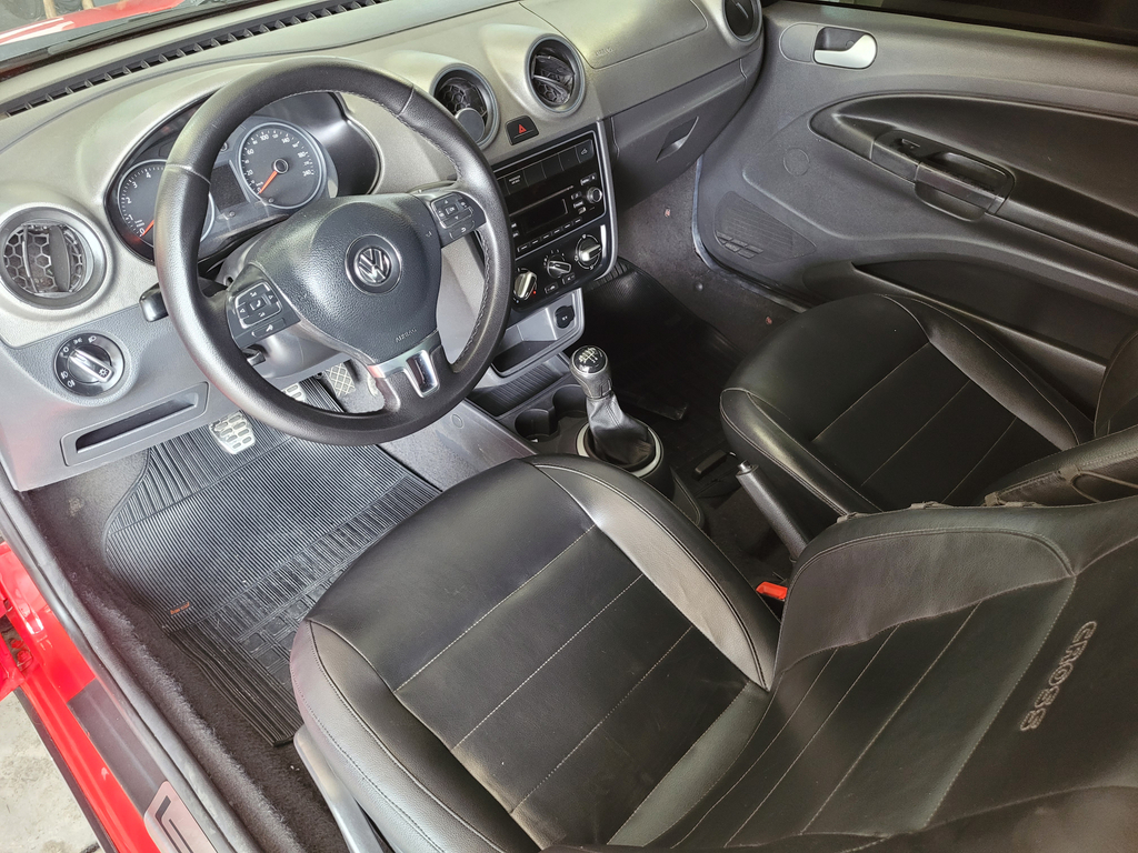 Volkswagen Saveiro Vermelho