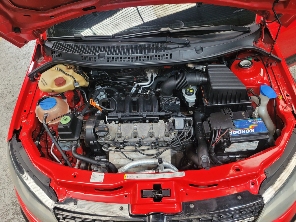 Volkswagen Saveiro Vermelho