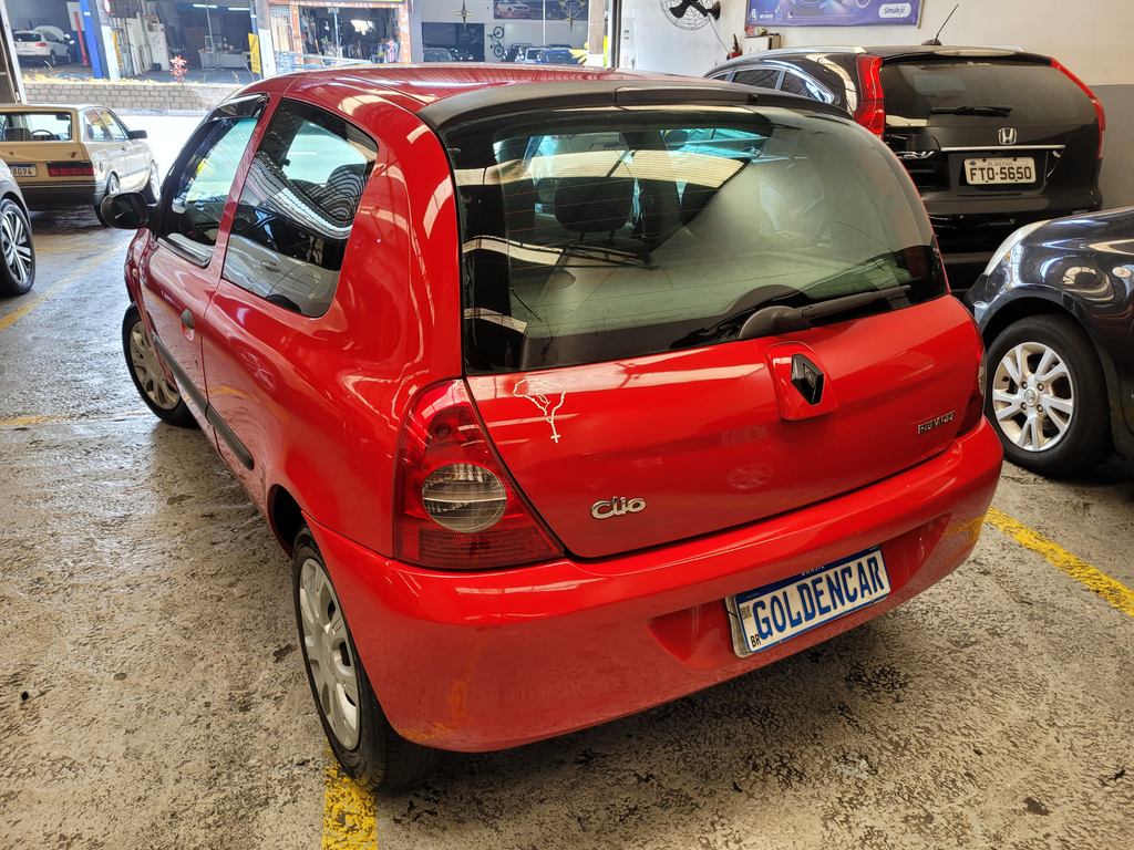 Renault Clio Vermelho