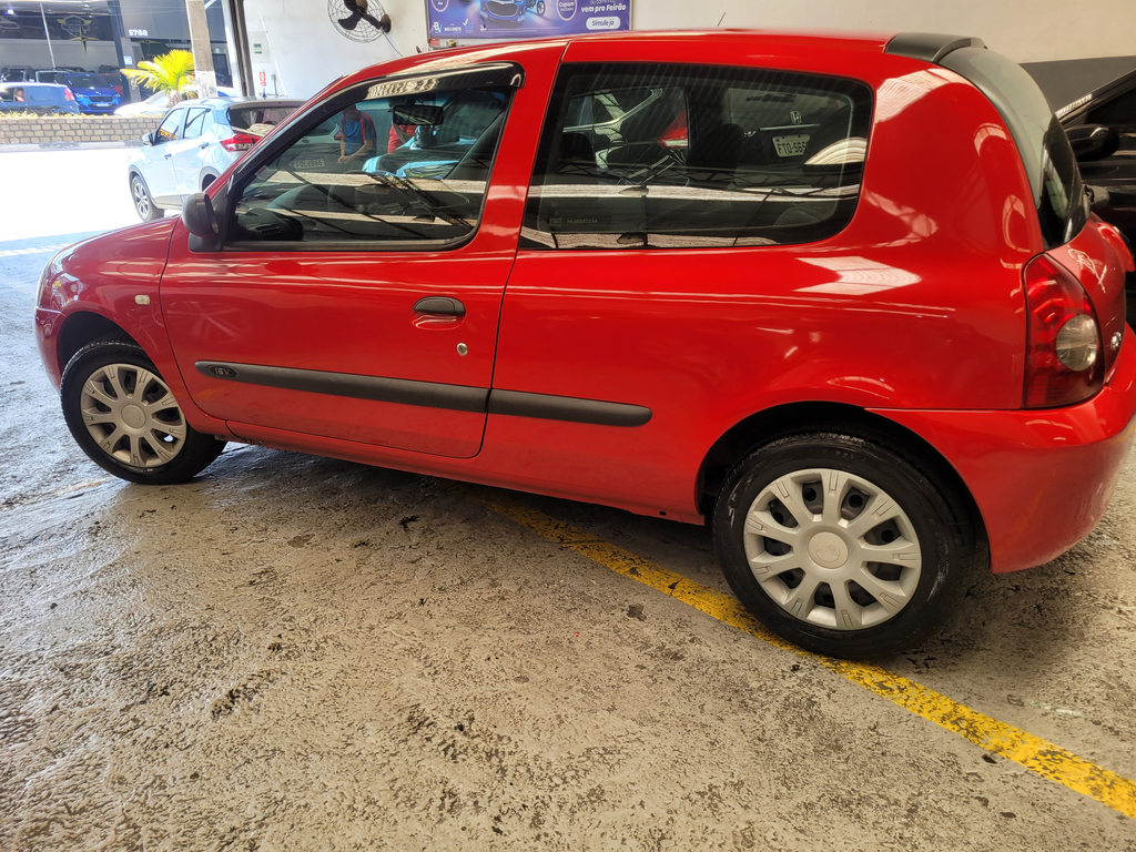Renault Clio Vermelho