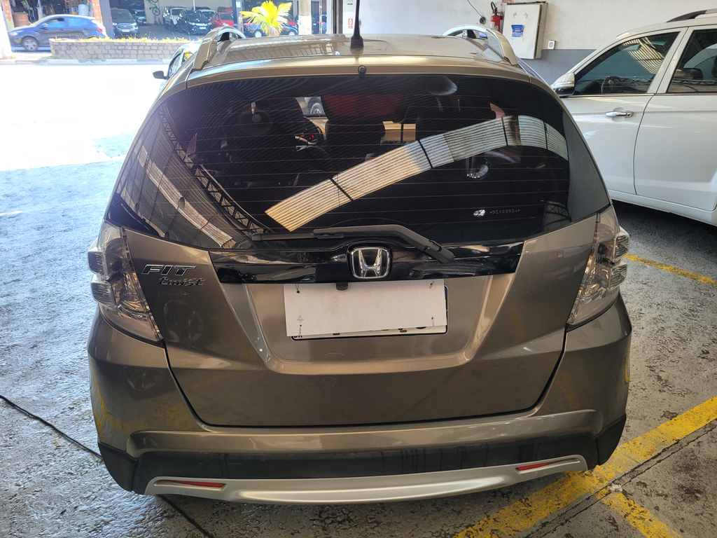 Honda Fit Cinza