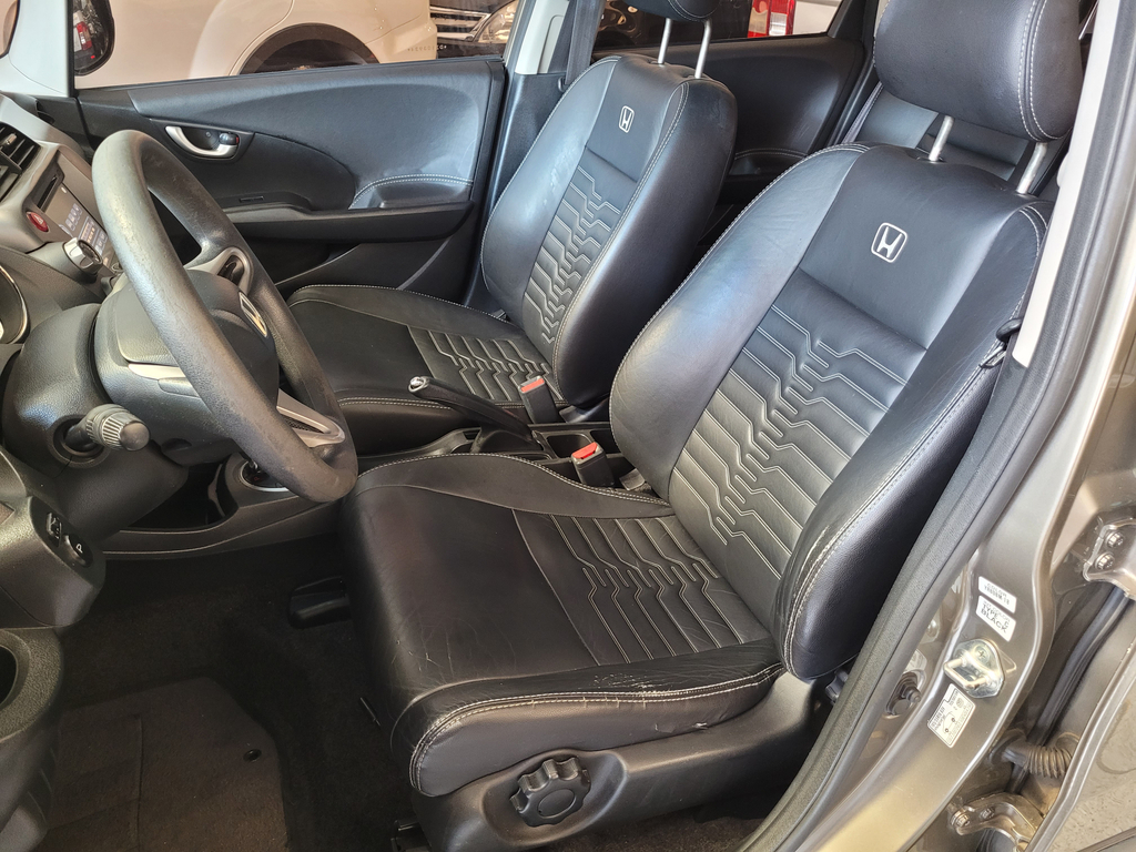 Honda Fit Cinza