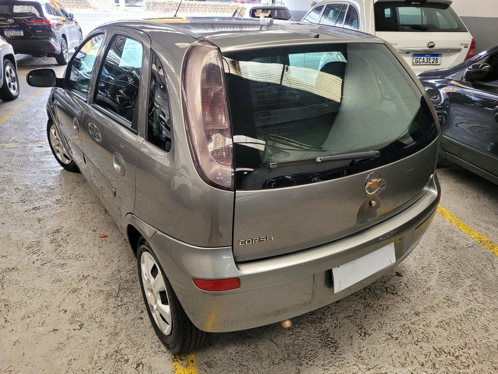 Chevrolet Corsa Cinza