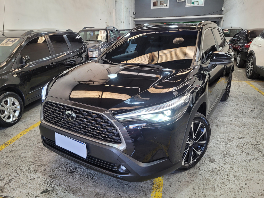 Toyota Corolla Cross Preto