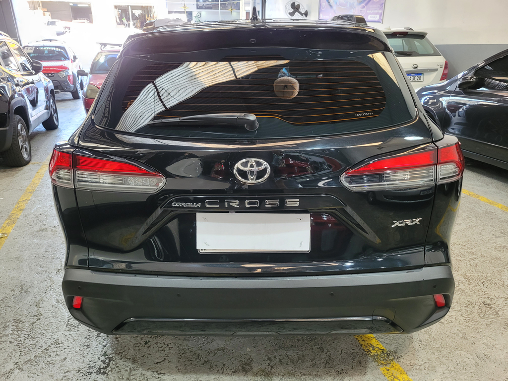 Toyota Corolla Cross Preto
