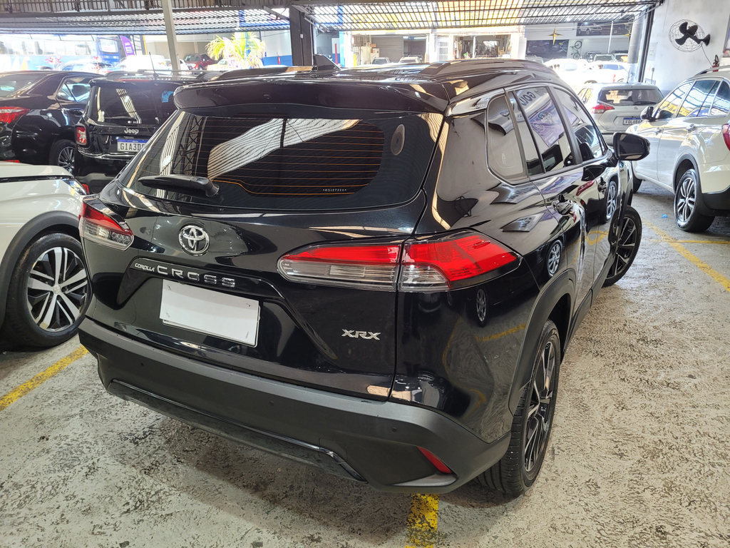 Toyota Corolla Cross Preto