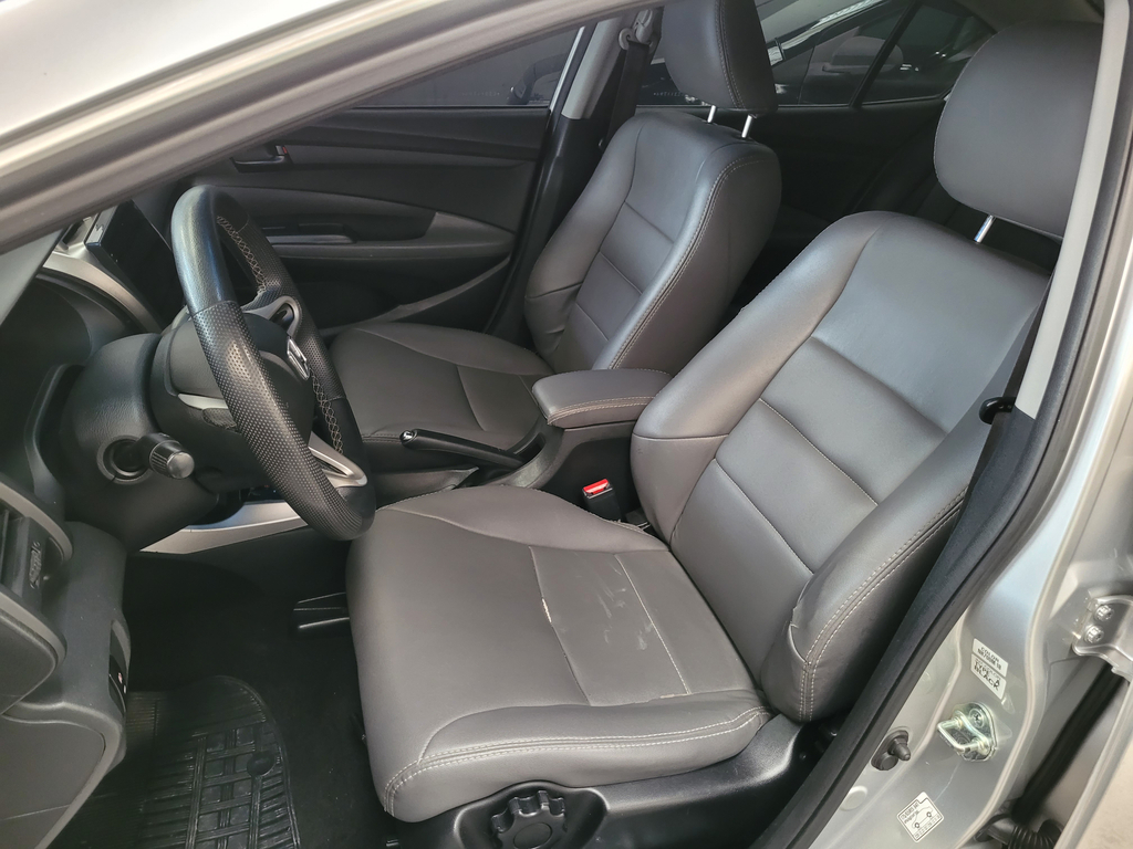 Honda City Prata
